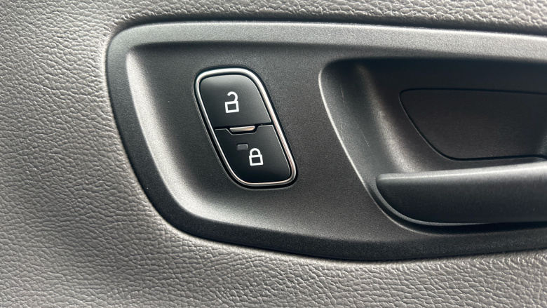 Ford Transit E-350 L3 Rwd 135kW 68kWh H2 Trend Van Auto